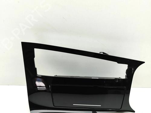 Used Glove box Glove box PEUGEOT 508 SW II (FC_, FJ_, F4_) 1.5 BlueHDi 130 (131 hp) 33389599 33389599