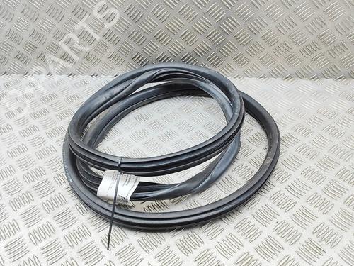 Used Rubber door seal Rubber door seal BMW X2 (F39) sDrive 18 i (140 hp) 36327307 36327307