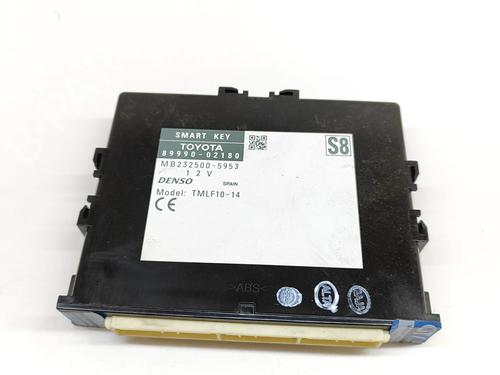 Used Electronic module Electronic module TOYOTA AURIS (_E18_) 1.8 Hybrid (ZWE186_, ZWE186R) (136 hp) 23561771 23561771