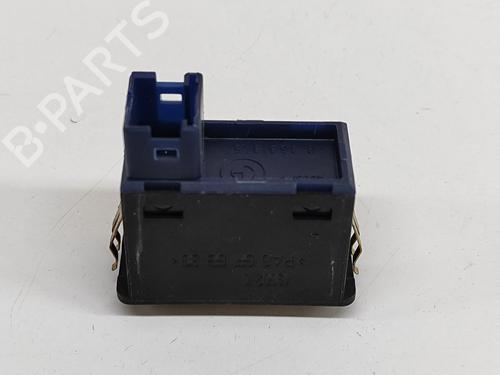 Switch BMW 7 (E38) 735 i, iL | BP24307121I30 