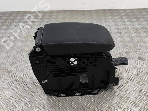 Armrest / Center console VW GOLF VI (5K1) 2.0 TDI | BP22620660I20 
