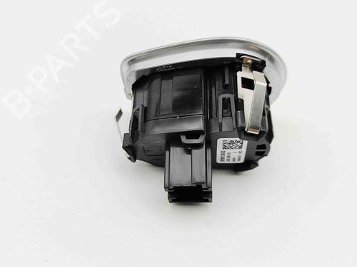 Switch BMW X1 (F48) sDrive 18 d | BP29731006I30