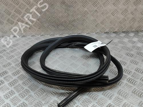 rubber-door-seal-nissan-qashqai-iii-j12-2021-27783623 main image