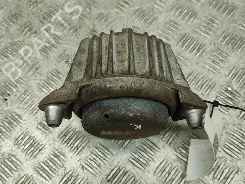 engine-mount-mercedes-benz-cls-c218-2011-2012-2013-2014-2015-2016-2017-33382966 main image