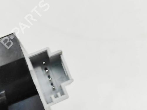 Switch MERCEDES-BENZ GLA (H247) GLA 200 (247.787) | BP30857122I30