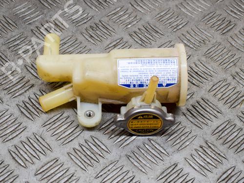 Used Expansion tank LEXUS GS (_S19_) 300 (GRS190_, GRS190R) (249 hp) 14634878