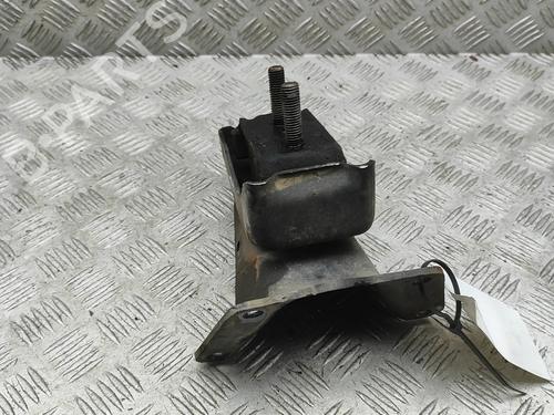 Support de moteur IVECO DAILY VI Platform/Chassis 35S21, 35C21, 40C21, 45C21, 50C21, 60C21, 65C21, 70C21 (205 hp) 31902879