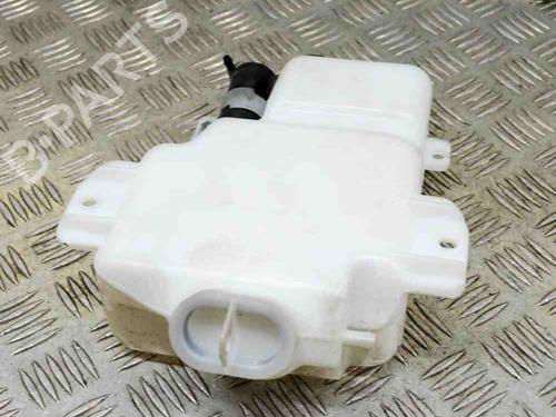 Windscreen washer tank MITSUBISHI PAJERO III (V7_W, V6_W) 3.2 Di-D | BP8625870C113 