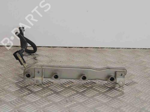 Used Injection rail TOYOTA VERSO S (_P12_) 1.33 (NSP120_) (99 hp) 6730231