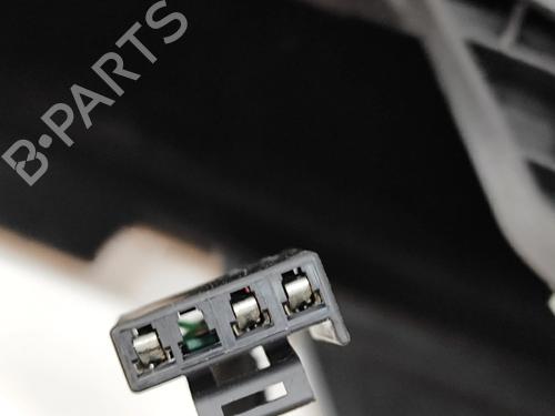 Middle console TESLA MODEL Y (5YJY) EV Performance All-wheel Drive | BP32754520I22  - Image 8