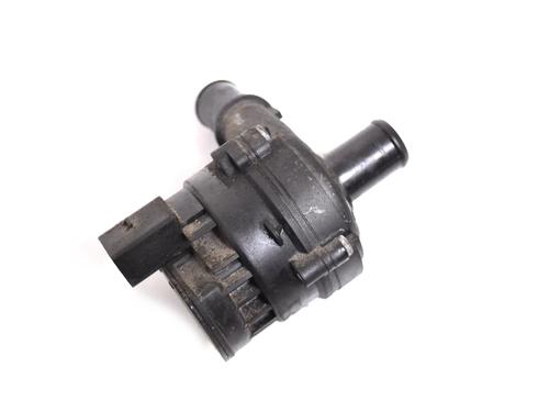 Used Auxiliary water pump INFINITI M (Y51) 30d (238 hp) 30223596