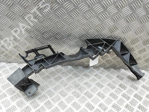 Venstre forlygtestøtte SEAT ATECA (KH7, KHP) 1.5 TSI | BP31297517C157