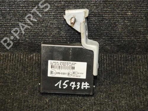 Used Electronic module TOYOTA PRIUS Liftback (_W2_) 1.5 Hybrid (NHW2_) (113 hp) 7733565