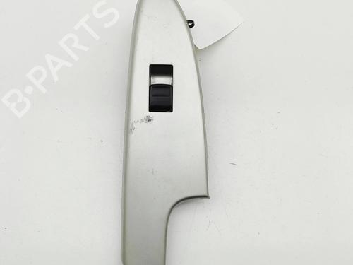 Used Right front window switch Right front window switch TOYOTA URBAN CRUISER (_P1_) 1.33 (NSP110_, NSP110R) (99 hp) 33378077 33378077
