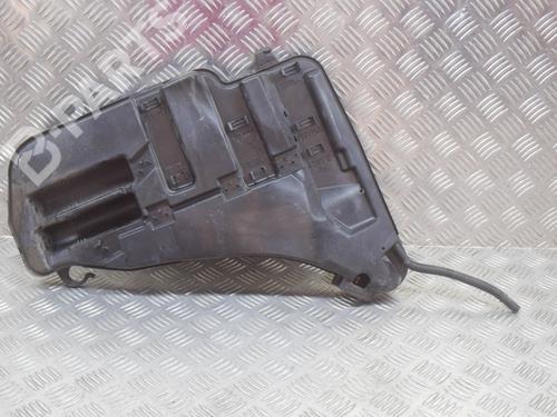 windscreen-washer-tank-bmw-5-f10-m5-8050439-7269665-7269664-7269663-7269666-2009-2010-2011-2012-2013-2014-2015-2016-7902452 main image