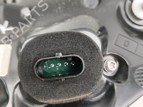 Left tailgate light TESLA MODEL Y (5YJY) EV Performance All-wheel Drive | BP30826817C79 - Image 6