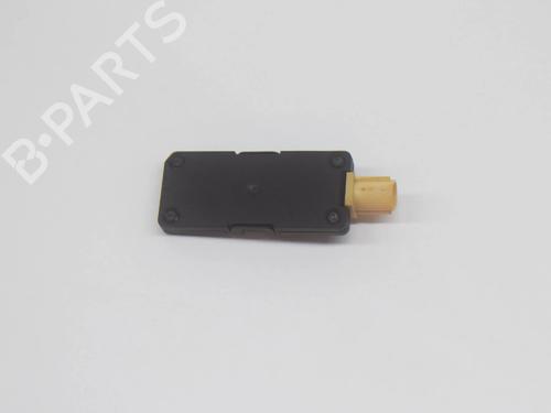 antennabase-audi-q7-4mb-4mg-4mq-2015-27751913 main image