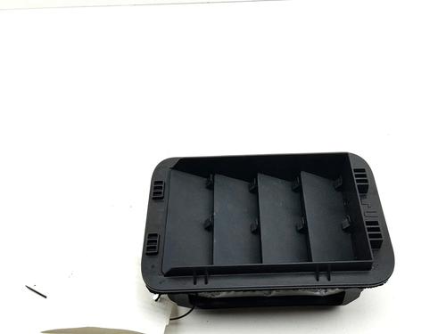 Used Grille Grille 39590284 39590284