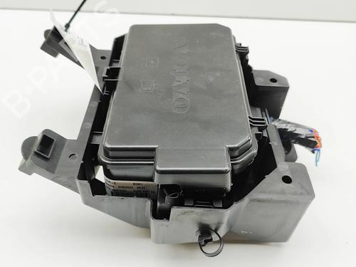 Fuse box VOLVO EX40 (536) EV | BP38650320E1 - Image 2
