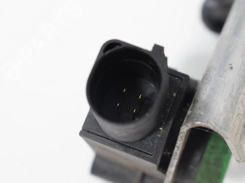 Elektronisk sensor TESLA MODEL S (5YJS) 85 | BP30256879M84