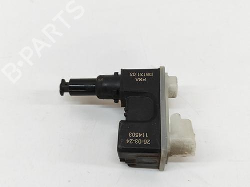 Używane Korek wlewu paliwa PEUGEOT 3008 III (KA_, KB_, KC_) e-210 (KCZKZX) (213 hp) 28565190