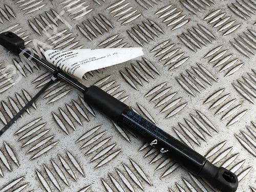 Used Hood lift support BMW 3 (G20, G80, G28) 330 e Plug-in-Hybrid (292 hp) 27797582