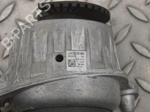 Engine mount MERCEDES-BENZ E-CLASS (W213) E 220 d (213.004) | BP30241580M89