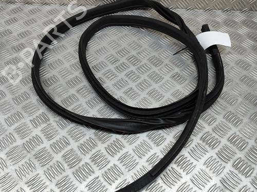 Used Rubber door seal Rubber door seal NISSAN QASHQAI III (J12) 1.3 DIG-T (158 hp) 28432152 28432152