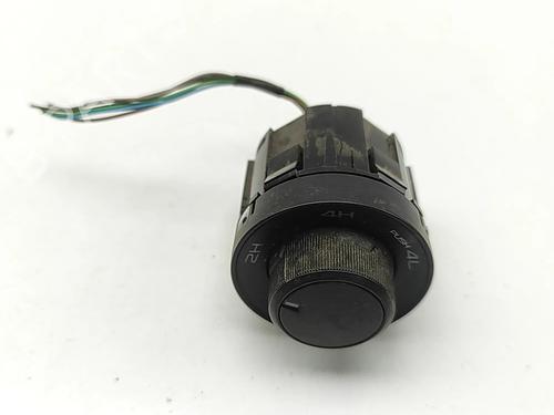 Used Switch ISUZU D-MAX II (TFR, TFS) 1.9 Ddi 4x4 (TFS87J) (163 hp) 31056589