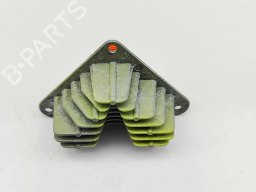 Used Electronic module RENAULT MASTER III Van (FV) 2.3 dCi 145 FWD (FV0E, FV0F, FV0H, FV02, FV0M, FV0S,... (146 hp) 31297259