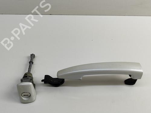 Used Front left exterior door handle PEUGEOT 5008 (0U_, 0E_) 1.6 HDi (114 hp) 26040841