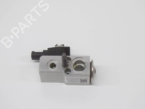 elektronisk-sensor-tesla-model-3-5yj3-2017-27751541 main image