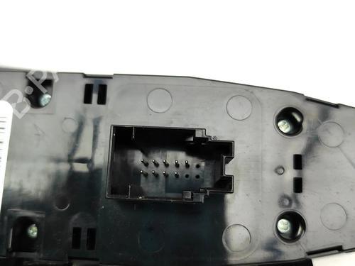 Right front window switch BMW 5 Touring (F11) 520 d | BP39073540I26 - Image 8