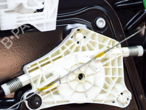 Front left window mechanism LAND ROVER DISCOVERY III (L319) 2.7 TD 4x4 | BP8843354C22 