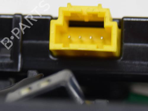 Interior roof light KIA SPORTAGE IV (QL, QLE) 1.6 GDI | BP6867113I8