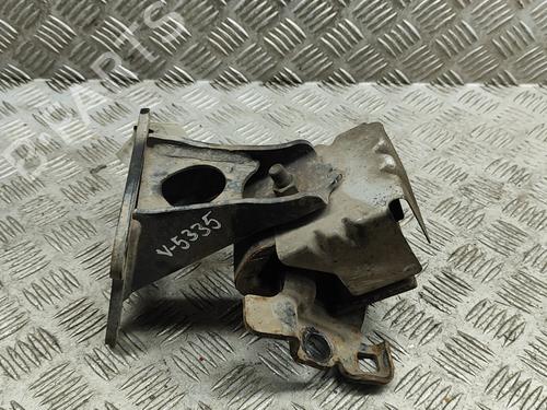 Used Engine mount NISSAN NAVARA NP300 Pickup (D23, D23T) 2.3 dCi 4x4 (D231) (163 hp) 26500965