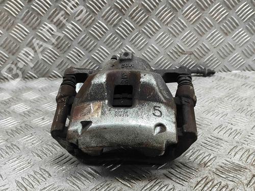Used Right front brake caliper Right front brake caliper TOYOTA COROLLA Estate (_E21_) 1.8 Hybrid (ZWE211) (98 hp) 33375723 33375723
