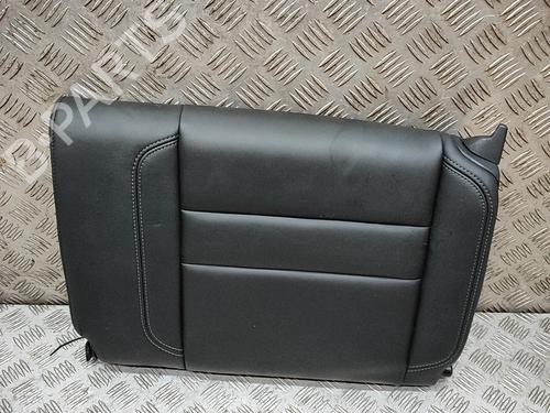 rear-seat-porsche-911-convertible-992-2019-38018029 main image