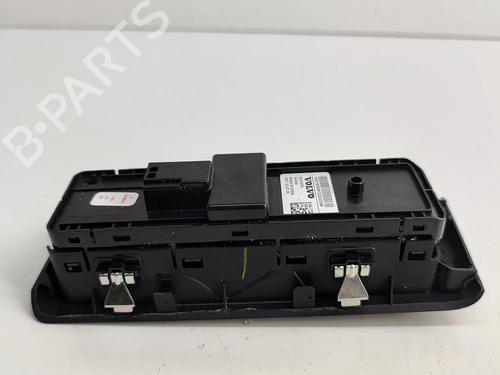 Right front window switch VOLVO XC40 (536) B3 Mild-Hybrid | BP28557609I26 
