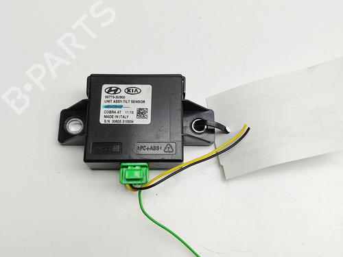 Used Electronic module KIA SPORTAGE III (SL) 1.7 CRDi (116 hp) 30544668