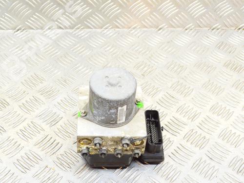 Used ABS pump RENAULT CLIO III (BR0/1, CR0/1) 1.2 16V (BR02, BR0J, BR11, CR02, CR0J, CR11) (75 hp) 7732614