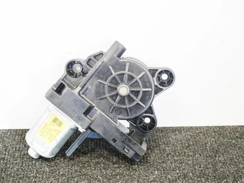 BP6748528E23 main image