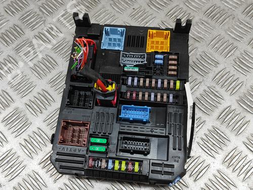 Used Fuse box PEUGEOT 2008 II (UD_, US_, UY_, UJ_, UR_, UC_) e-2008 (UKZKWZ) (156 hp) 27788453