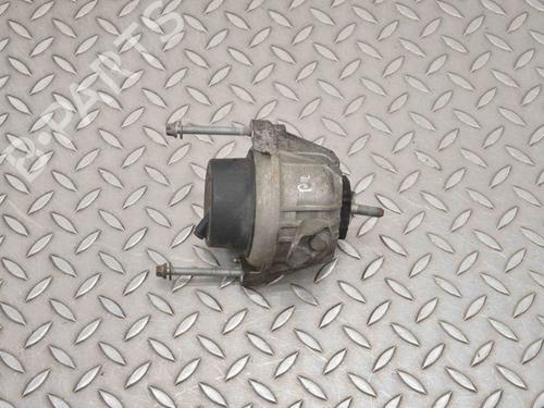 Used Engine mount BMW 3 Coupe (E92) 330 d (231 hp) 30240870