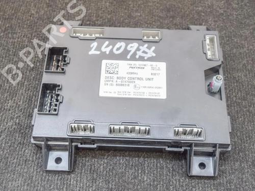 Used Electronic module TESLA MODEL S (5YJS) 75D AWD (525 hp) 20232947