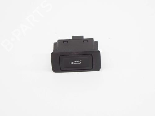 Used Switch AUDI Q2 (GAB, GAG) 1.6 TDI (115 hp) 6768244