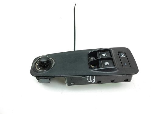 Used Right front window switch Right front window switch 37721601 37721601