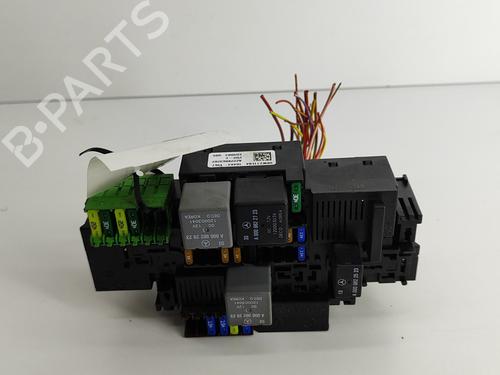 Used Fuse box MERCEDES-BENZ C-CLASS Convertible (A205) C 300 (205.483) (258 hp) 22998727