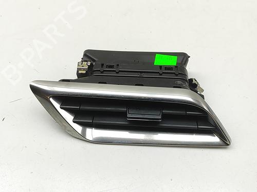 Used Air vent PEUGEOT 3008 II SUV (MC_, MR_, MJ_, M4_) Hybrid 180 (M4DGLU) (179 hp) 30178466