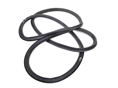 Used Rubber door seal MERCEDES-BENZ VITO / MIXTO Van (W639) 113 CDI (639.601, 639.603, 639.605) (136 hp) 30216451